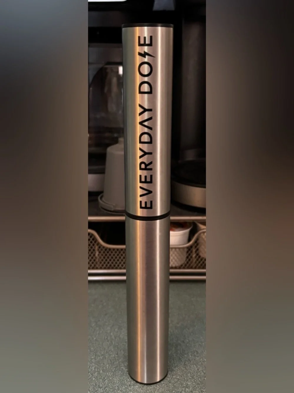Everyday Dose handheld electric milk frother. - Picture 1 of 3